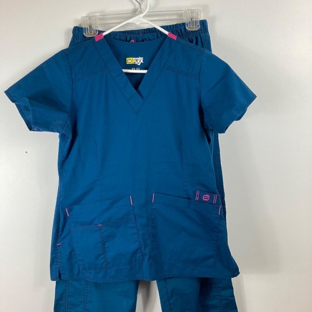 Womens Spread Good Cheer Scrubs Top XS Bottom‎ ST